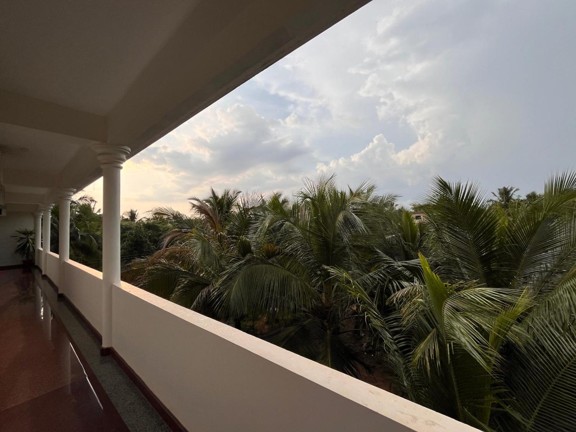 Morjim Sunset Hotel Buitenkant foto