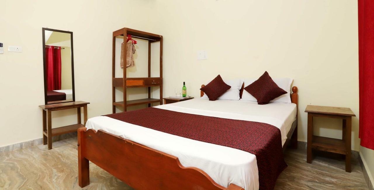 Morjim Sunset Hotel Buitenkant foto